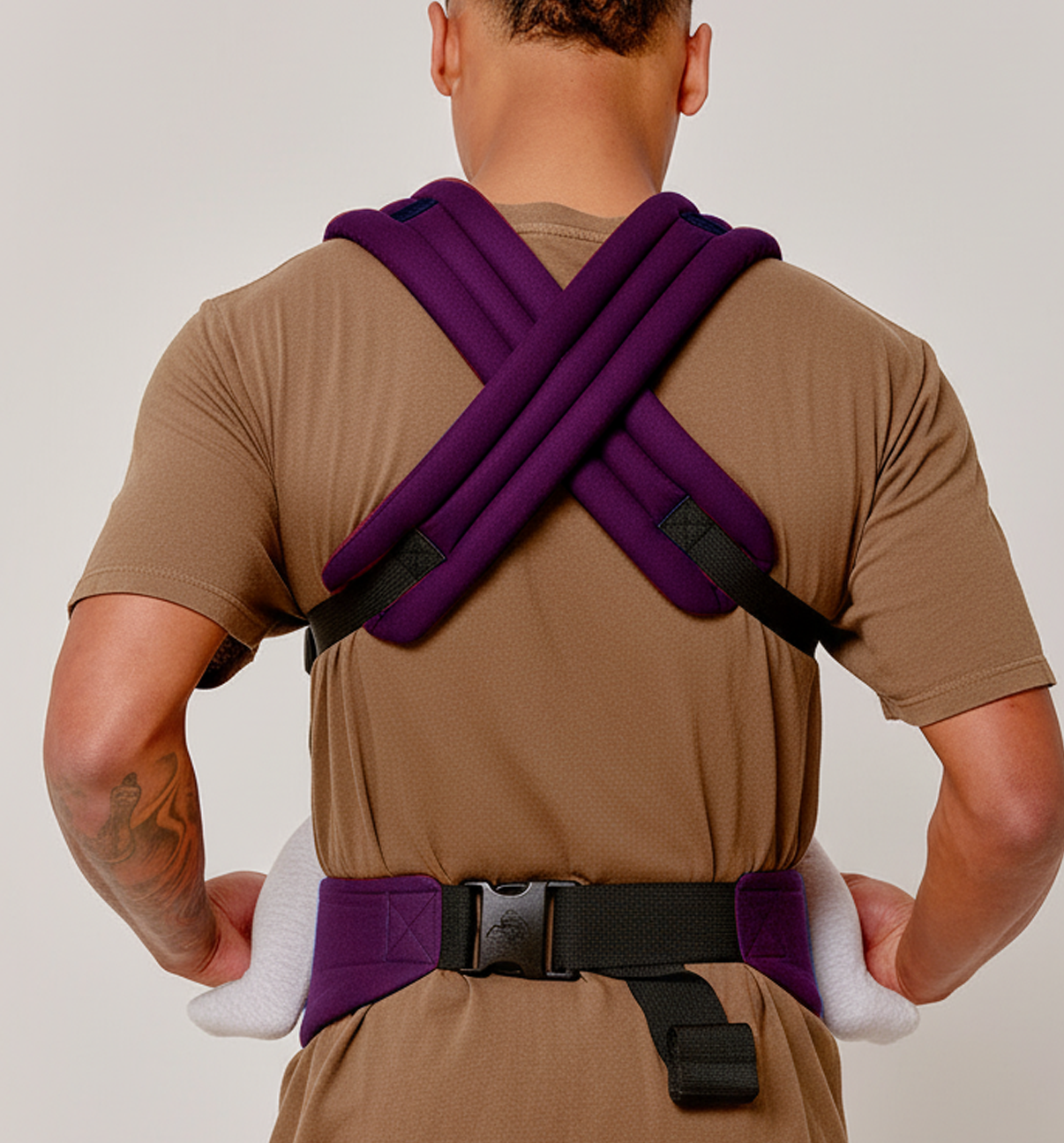 berry-kiss-baby-carrier-straps.png