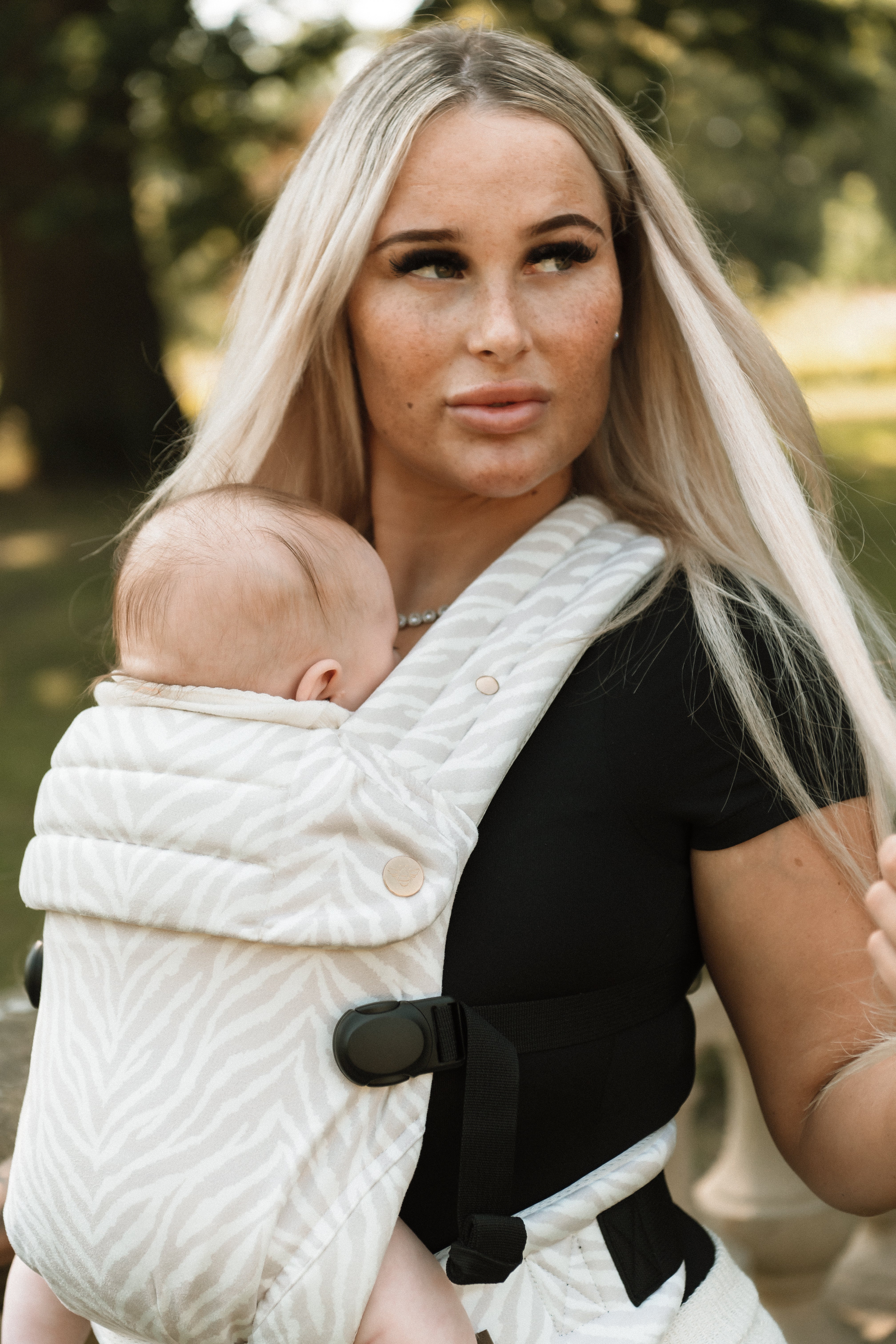 Orca Monochrome Print Baby Carrier | Pay with Klarna – Bizzi