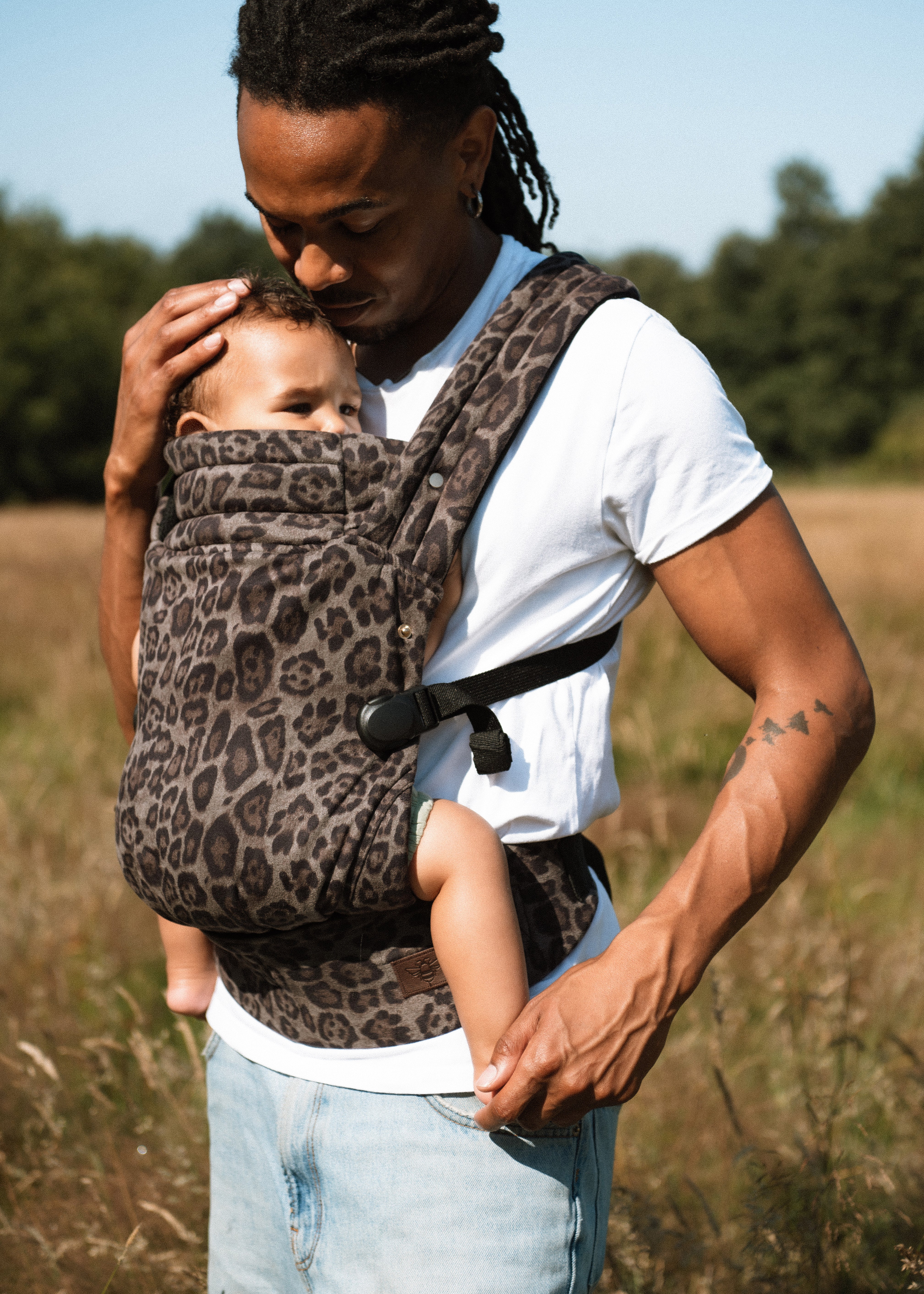 NOMAD-AIR-JAGUAR-BABYCARRIER-4.jpg