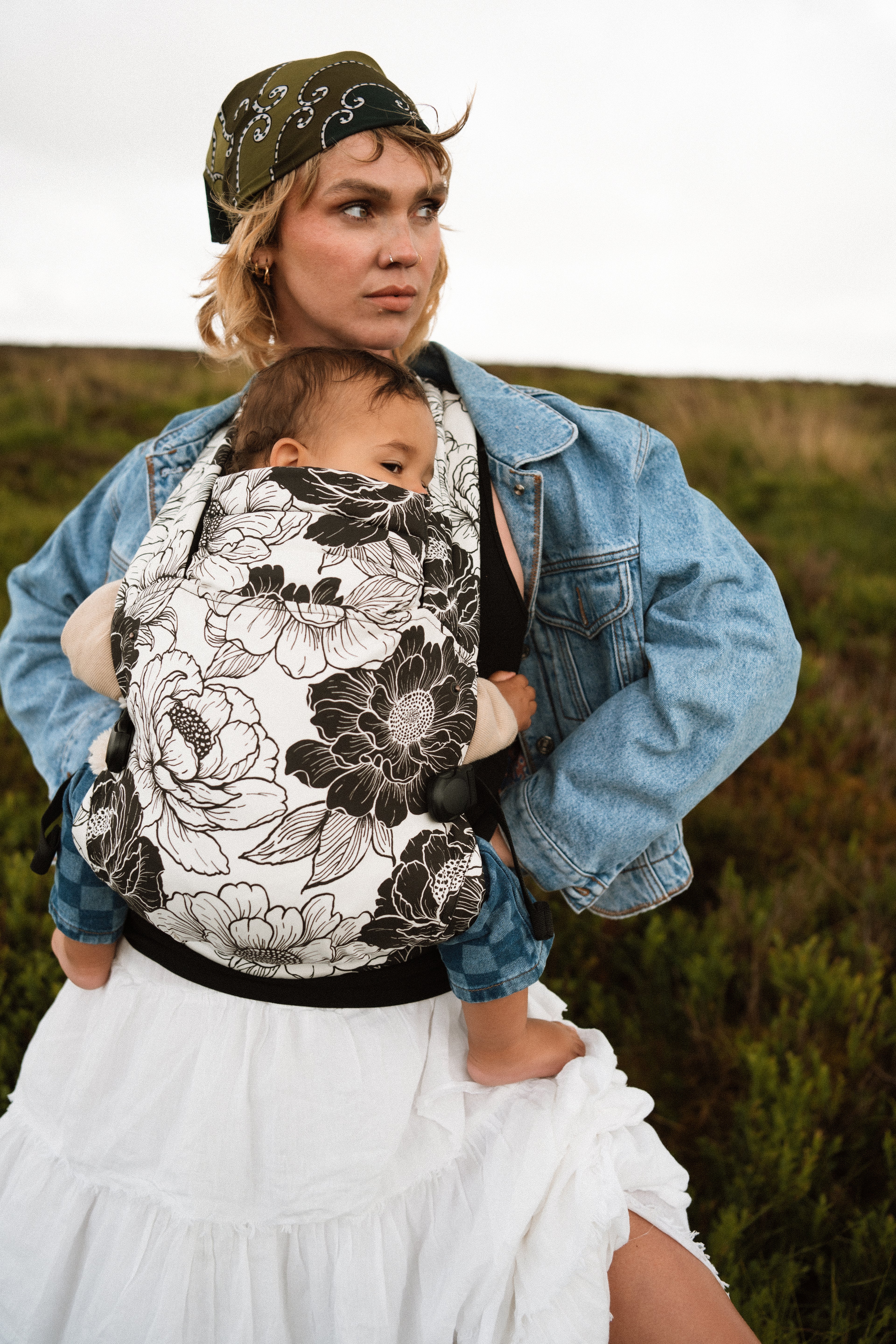 Nomad Pure Organic Baby Carrier - Urban Bloom