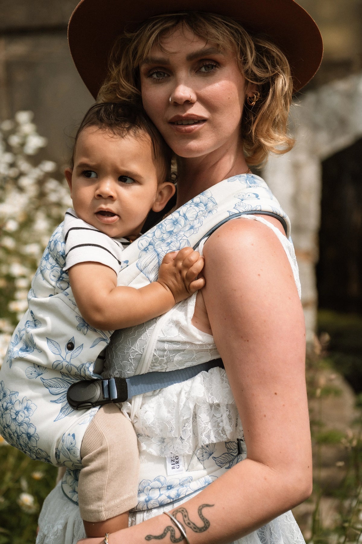 Nomad Pure Organic Baby Carrier - Blue Hydrangea